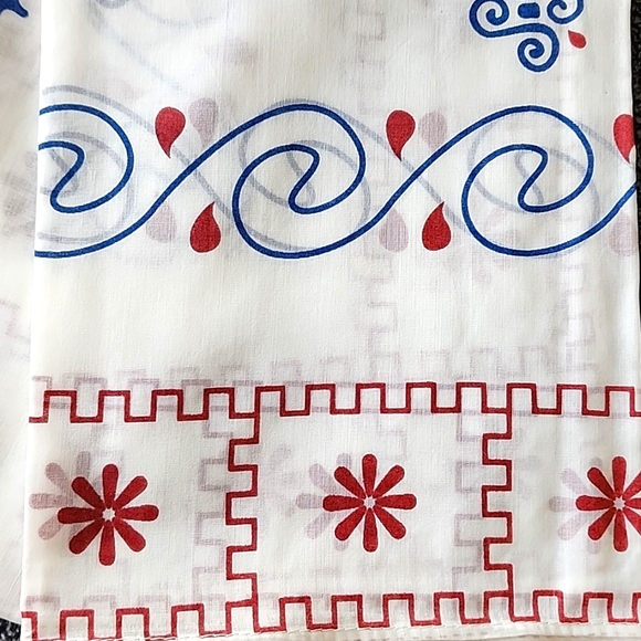 Scarf (New) - Picture 2 of 4